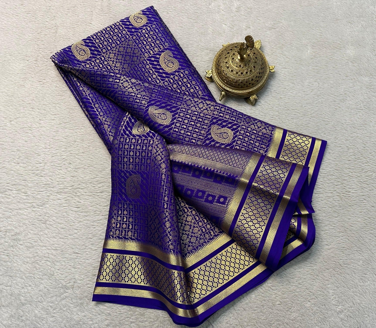 Rich Brocade Checks Pattern with Mango Design Mysore Silk Saree