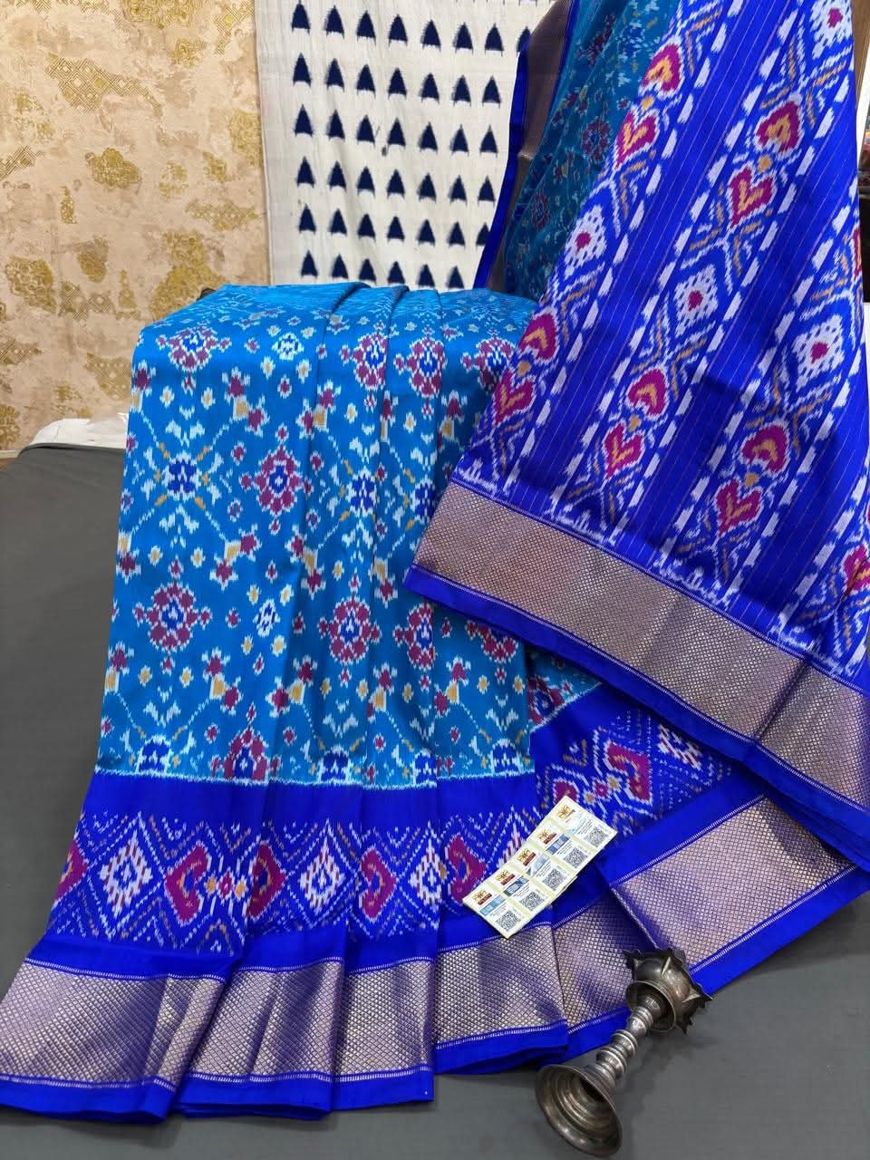Trending Pochampally Ikkat Soft Silk Saree With Golden Zari Border